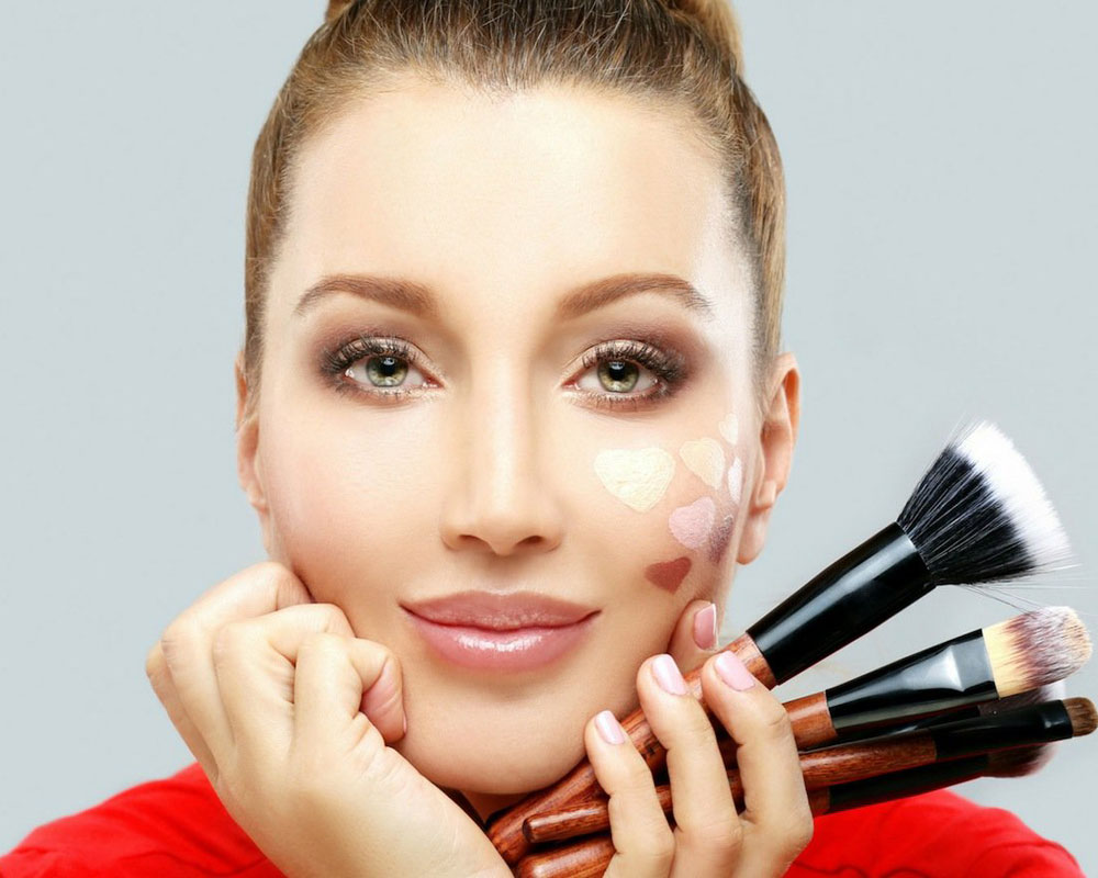 Different Types of Face Makeup and Their Benefits