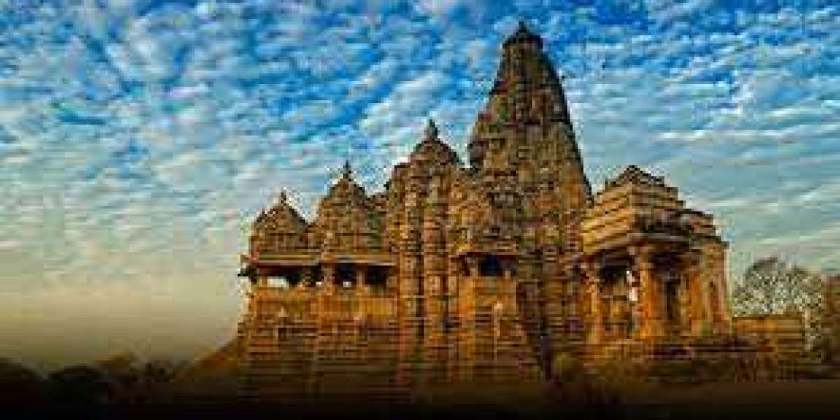 Most Famous Temples to Visit in India
