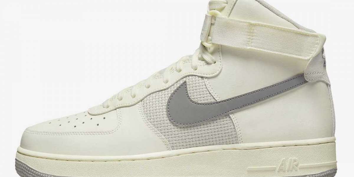 The Nike Air Force 1 High Vintage "Sail" DM0209-100 Recreates the Texture of the First Year Old Shoes!