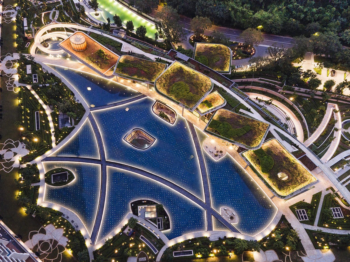 Take Virtual Tour of DLF The Camellias Premium Apartments | Medium